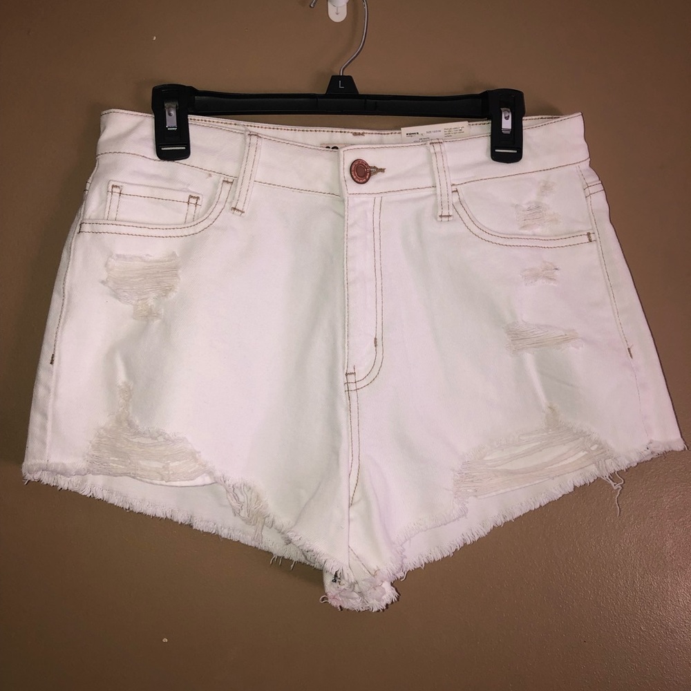 NWT So White “Super Highrise Cuttoff Shorts” Size 13/31W